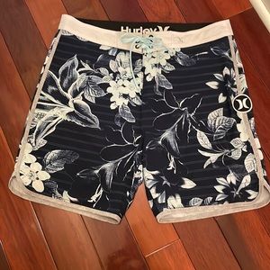 Hurley Men's Phantom Boardshort-Never Worn